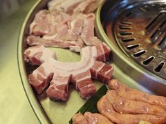 -哈哈碳都·牛肋条无限自助烤肉(台江万达店)