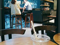大堂-星巴克臻选(深圳东海缤纷天地店)