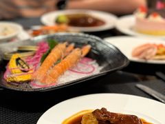 -圣丰索菲特·2 On 988 Café 自助餐厅
