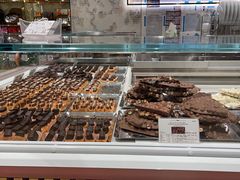 -VENCHI 闻绮(北京国贸商城店)