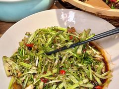 水芹菜-吃饭皇帝大(解放西路店)