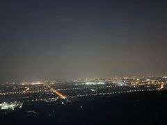 -鬼笑石后山停车场