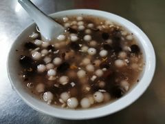 -芳婆糕团店(王府大街店)