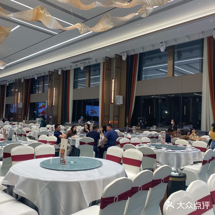 终于来打卡了，出品不错菜品味道都很好