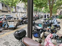 -上海中医药大学附属市中医医院-停车场