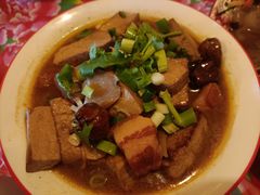 铁锅㸆豆腐-闯关东东北农家菜(崂山石老人店)