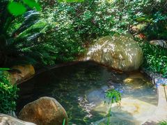-七彩云南古滇温泉山庄