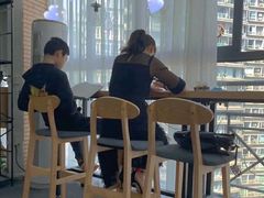 -两知·自习室(三峡广场总店)