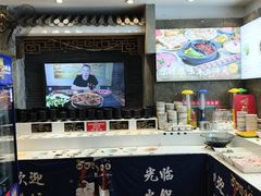 -沸炉重庆老火锅(军事博物馆店)