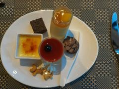 -筠咖啡西餐厅(上海国展宝龙丽筠酒店)