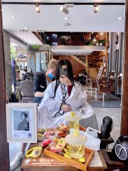 -优尚·烫·染·店