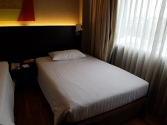 -曼谷湄南河畔华美达广场酒店