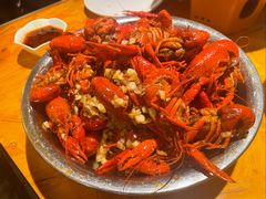 -琥珀老六龙虾(四里河店)