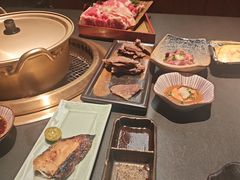 -铭牛烧肉·和牛海鲜自助(高新月牙湖店)