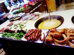 -山里屯铁锅炖(哈尔滨中央大街店)