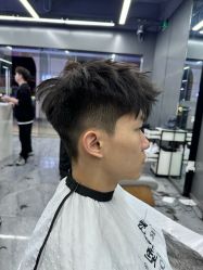 -藤野造型烫发染发