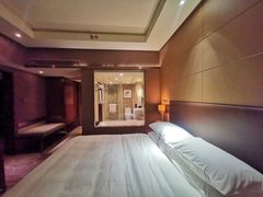 -昆明中心皇冠假日酒店