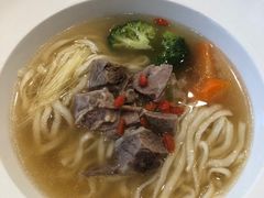 -康师傅私房牛肉面(马泉营奥莱店)