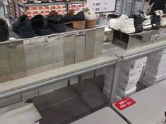 -上品折扣(回龙观店)