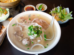 -大头虾越式风味餐厅(光明广场店)