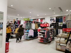 -优衣库(郑州二七万达广场店)