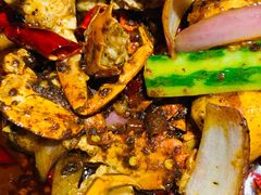 -休记光头香辣蟹干锅店(衣冠庙店)