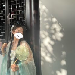 -一揽芳华汉服旗袍体验馆(拙政园店)