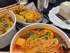 -W COLLECTIVE  DESSERT SHOP