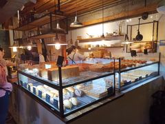面包甜点陈列柜-仙峰天然面包(迎宾路店)