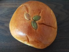 -沁屋面包店(人民东路店)