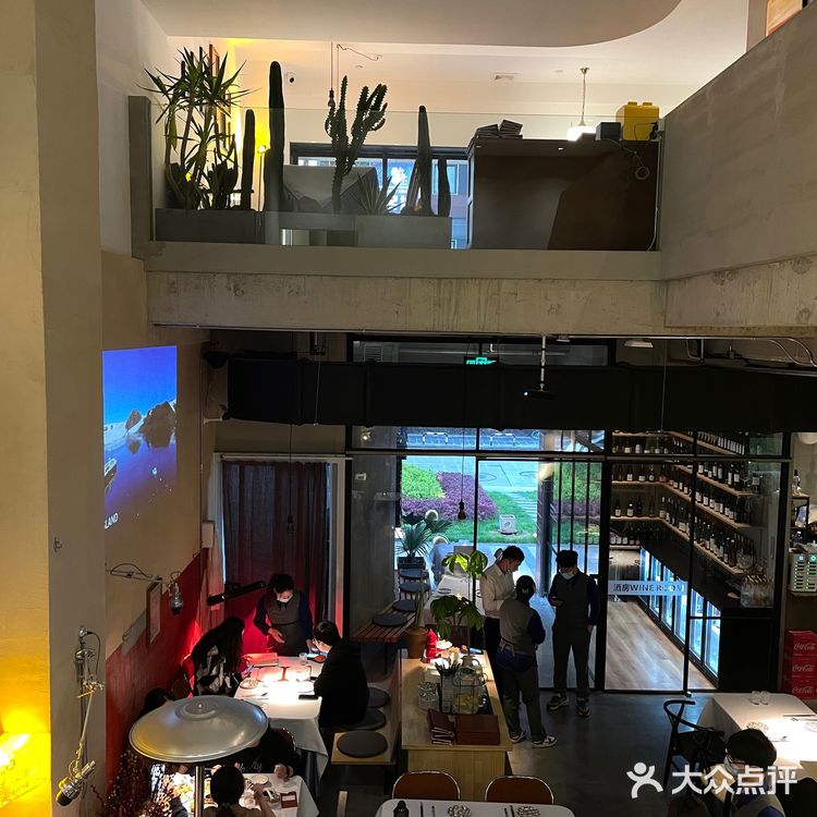 关于《宁波唯一想推荐的鱼子酱咸蛋黄粉丝煲》