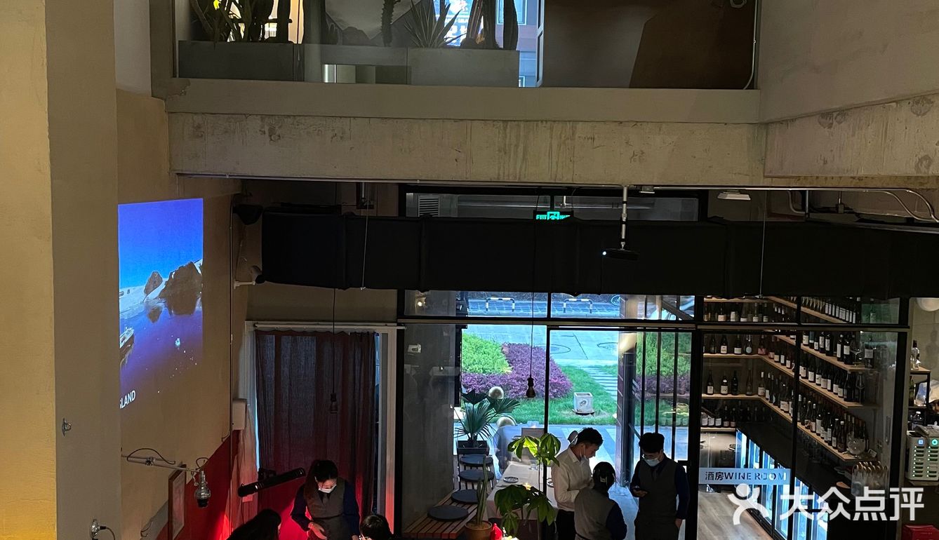 关于《宁波唯一想推荐的鱼子酱咸蛋黄粉丝煲》