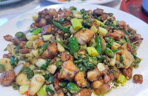 Spicy Chicken with Green Chili