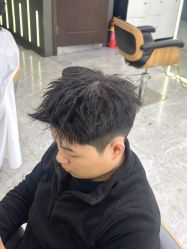 -藤野造型烫发染发