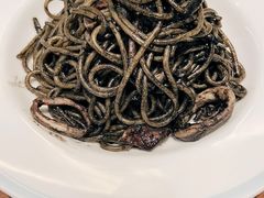 威尼斯风味墨鱼汁意面-萨莉亚意式餐厅(杭州滨江天街店)