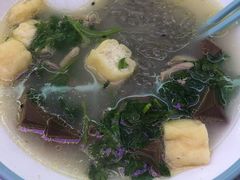油豆腐鸭血粉丝汤-小杨生煎(湟普汇店)