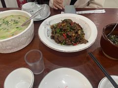 -湖南人家湘菜馆(镇江路店)