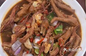Braised Duck Tongue and Chicken Feet