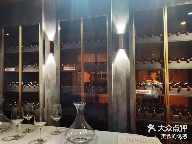 茴香熙楼昆明餐饮的标志