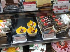 -85度C(生甜甜圈研究工坊·上海平凉店)