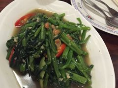 -Dang restaurant (patong phuket)