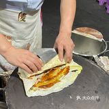 佛大的西施煎饼果子，6块钱一个真的超饱！