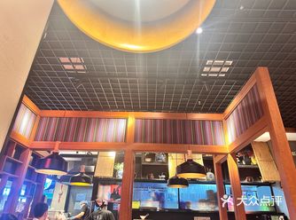 早上在附近办事，中午就直奔宝龙广场解决午饭问题