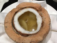 海皇椰松茸响螺汤-青岛富力艾美酒店-乐美中餐厅创意胶东菜
