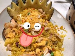 南洋菠萝炒饭-星怡会·新加坡新美食(苏州中心店)