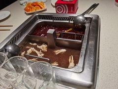 -海底捞火锅鲜切牛肉主题店(长寿路店)