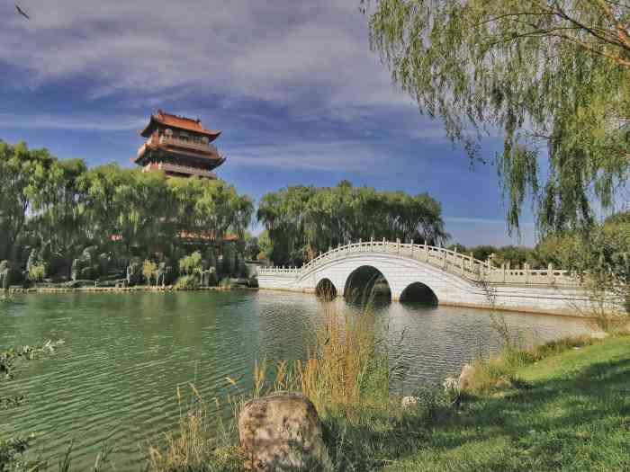 玉泽湖公园-"不错喜欢这里,空气好!环境保护的不错,休.