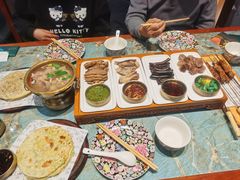 -哈啾嗨·新概念蒙餐(红星新城店)