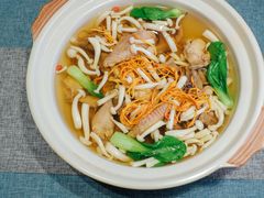 虫草花菌菇炖本地鸡-瓯越轩(新希望立体城购物中心店)