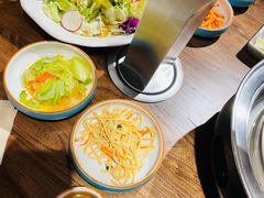 -明洞阿姨·韩式酱蟹烤肉·创意料理(三元桥店)